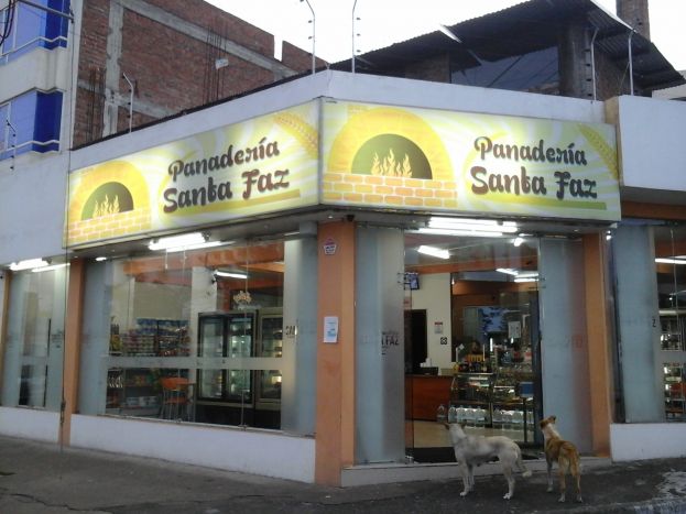 Pan en horno de leña, Panadería Santa Faz Sucursal Norte