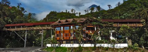 &quot;Mirador al Reventador&quot; Desde la Hostería estarás frente al volcán